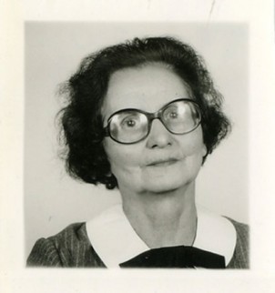 PORTRAIT-YVETTE-TROISPOUX